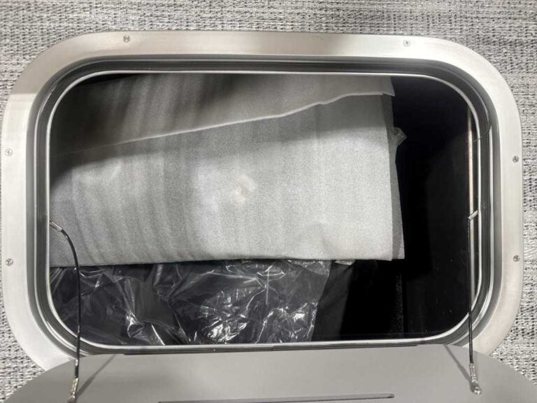 2026 Bennington 23LTFB - Blackout US-ETWS9046J526 [photo 3]